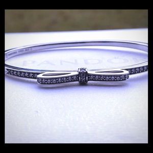 🎀 PANDORA🎀 Bow bracelet